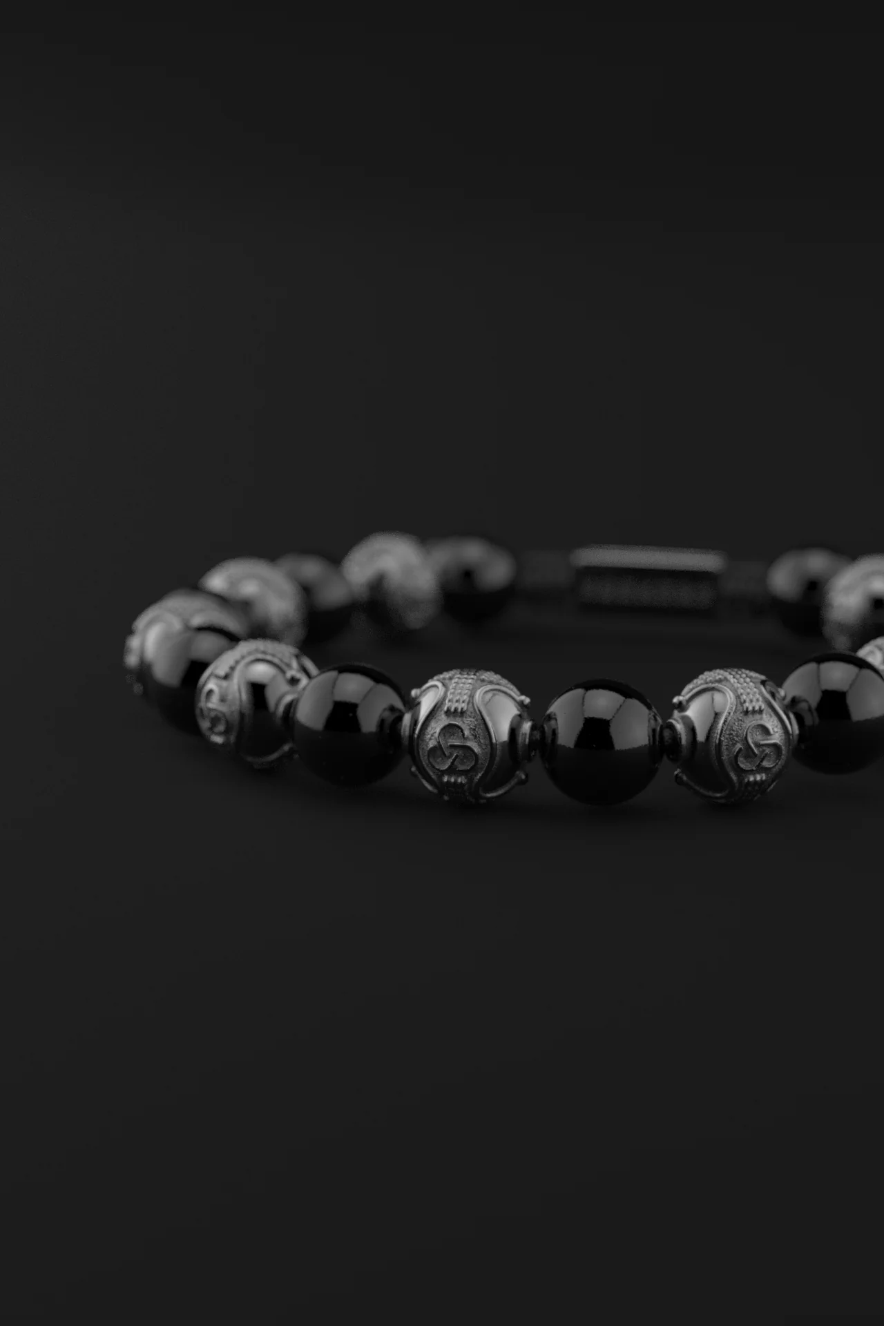 Onyx Bracelet 10mm | Prestige - Image 16